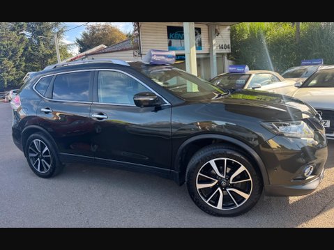 Nissan X-Trail 1.6 dCi Tekna Euro 5 (s/s) 5dr 8