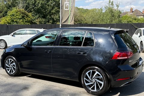 Volkswagen Golf MATCH TSI EVO - TWO OWNERS - APPLE CARPLAY - ADAPTIVE CRUISE  2