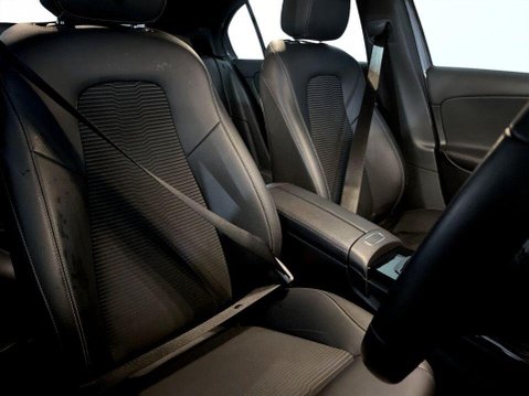 Mercedes-Benz A Class 1.5 A180d Sport (Executive) Hatchback 5dr Diesel 7G-DCT Euro 6 (s/s) (116 p 11