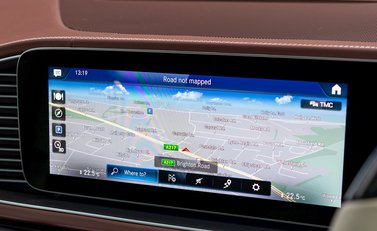 Mercedes-Benz GLS 600 First Class 22