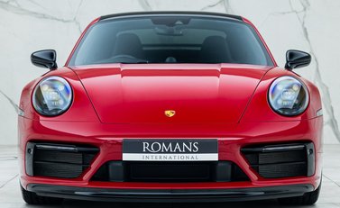 Porsche 911 Carrera 4 GTS (992) 23