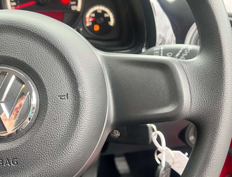 Volkswagen Up 1.0 Move Up 3dr 24