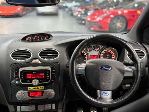 Ford Focus 2.5 RS Hatchback 3dr Petrol Manual (225 g/km, 301 bhp) 2