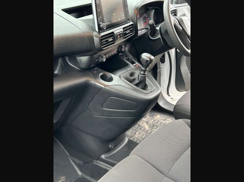 Vauxhall Combo 1.5 Turbo D 2300 Pro Panel Van 5dr Diesel Manual L1 H1 Euro 6 (s/s) (100 ps 23