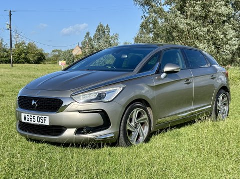 DS DS 5 BLUEHDI PRESTIGE S/S Fully Loaded 5
