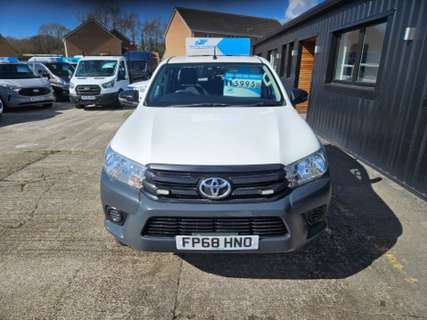 Toyota Hilux ACTIVE 4WD D-4D DCB 2