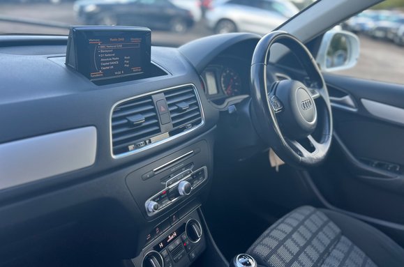 Audi Q3 2.0 TDI SE 35