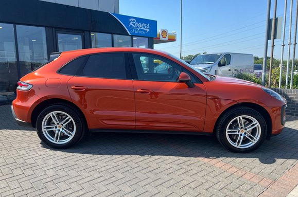 Porsche Macan PDK 8