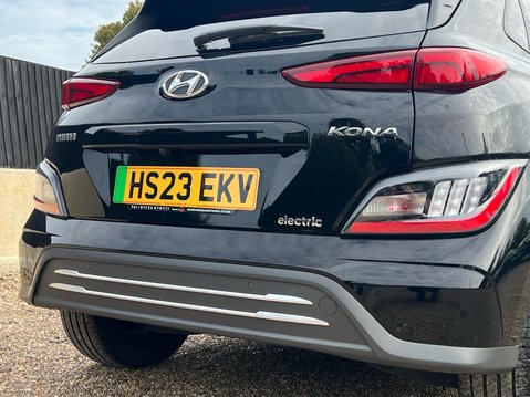 Hyundai KONA PREMIUM 12