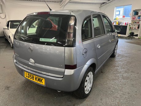 Vauxhall Meriva 1.6i 16v Club Easytronic 5dr 8