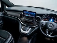 Mercedes-Benz V Class 2.0 V300d AMG Line G-Tronic+ Euro 6 (s/s) 5dr XLWB 31