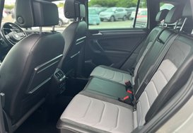Volkswagen Tiguan R-LINE TECH 2.0 TDI 4MOTION DSG AUTO 30
