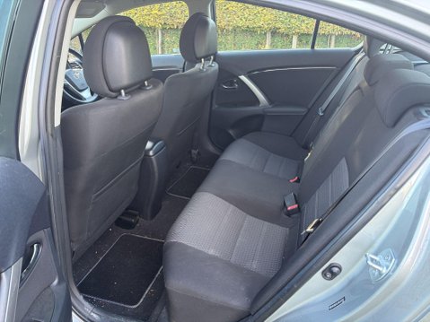 Toyota Avensis 2.0 D-4D Icon Euro 5 4dr 11