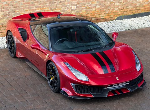 Ferrari 488 Pista 8