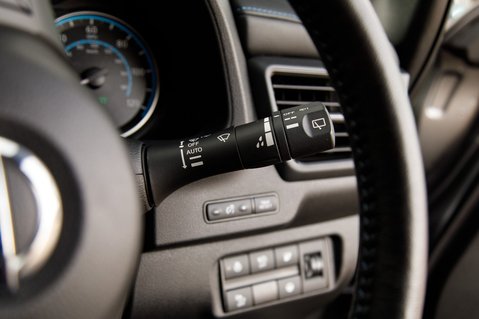 Nissan LEAF TEKNA 19
