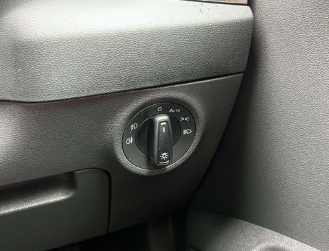 Skoda Karoq 1.5 Karoq SE TSi 5dr 28