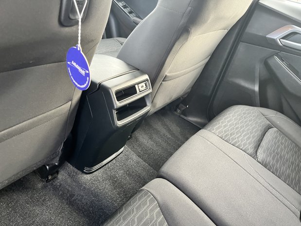 Isuzu D-Max ISUZU D-MAX DIESEL 1.9 DL20 Double Cab 4x4 Fitted with Canopy 21
