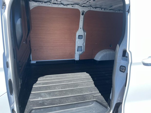 Ford Transit Custom Transit Custom 320 L2 Diesel FWD 2.0 Eco Blue 136ps H1 Van Limited 12