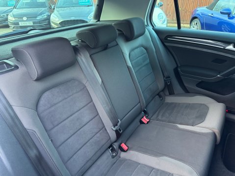 Volkswagen Golf GT TDI BLUEMOTION TECHNOLOGY 21