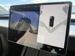 Tesla Model Y (Dual Motor) Long Range SUV 5dr Electric Auto 4WDE (384 bhp) 44