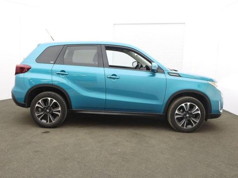 Suzuki Vitara SZ5 BOOSTERJET MHEV 4