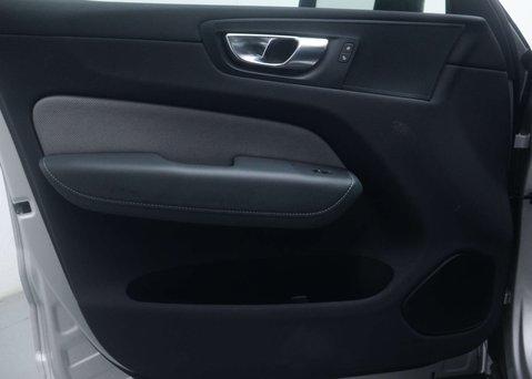 Volvo XC60 2.0 XC60 R-Design T6 Recharge AWD Auto 4WD 5dr 49