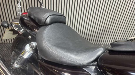 Triumph Thunderbird STORM 2011 35K 3 OWNERS BIG CC TWIN CRUISER SISSY BAR 36