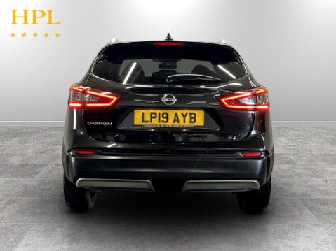 Nissan Qashqai 1.3 DIG-T Tekna SUV 5dr Petrol Manual Euro 6 (s/s) (140 ps) 6