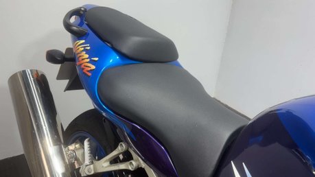 Kawasaki ZX ZX9R 2000 ONLY 6K 1 OWNER RUNNING PROJECT BIKE SPORT BIKE 22