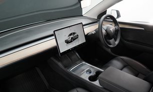 Tesla Model Y LONG RANGE AWD GROK AI Sexy Knob controller Adaptive LEDs Panoramic Roof 14