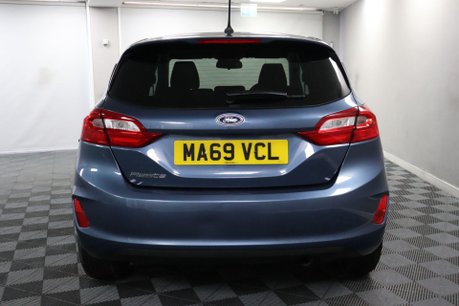 Ford Fiesta TREND 8