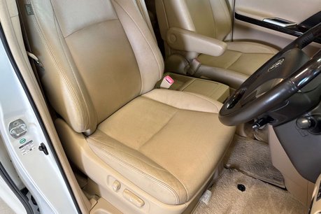 Toyota Vellfire V6 L Edition 40