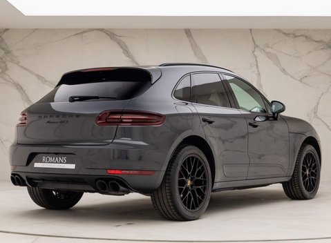 Porsche Macan GTS PDK 23