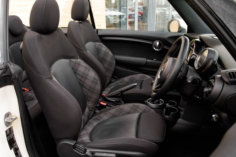 Mini Convertible COOPER 30