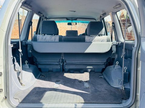 Toyota Land Cruiser Colorado 3.0 D-4D GX SUV 5dr Diesel Automatic (8 Seat) (279 g/km, 161 bhp) 16