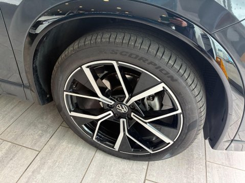 Volkswagen Tiguan 1.5 eTSI MHEV R-Line DSG Euro 6 (s/s) 5dr 10