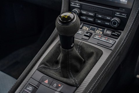 Porsche 718 GT4 RS 15