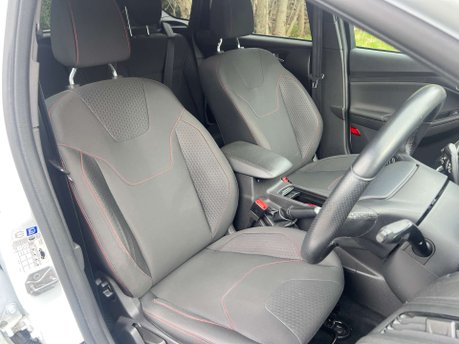 Ford Focus 1.0 Focus ST-Line 5dr 12