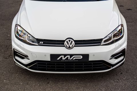 Volkswagen Golf 2.0 Golf R TSi Semi-Auto 4WD 5dr 21