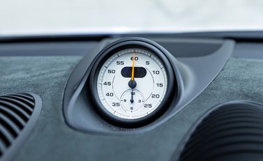 Porsche 718 Spyder RS 30