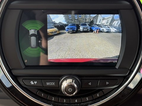 Mini Countryman 1.5 Cooper Classic ALL4 5dr [Comfort/Nav+ Pack] 25