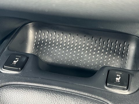 Suzuki Swace MOTION 24