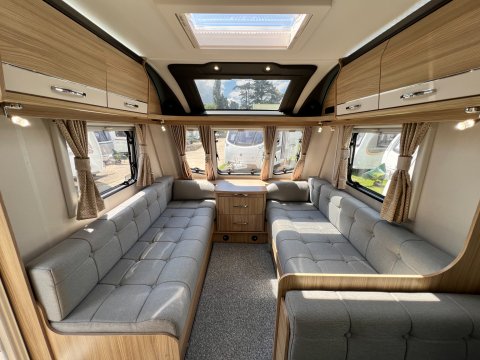 Coachman Vision 630 Plus 13
