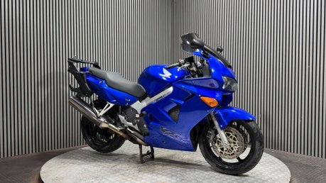 Honda VFR 2000 FUEL INJECTED NON VTEC ONLY 27K 1 OWNER PROJECT BIKE 800CC 2