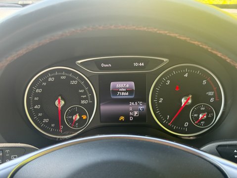 Mercedes-Benz B Class B200d AMG Line (Premium Plus) MPV 5dr Diesel 7G-DCT Euro 6 (136 ps) 23