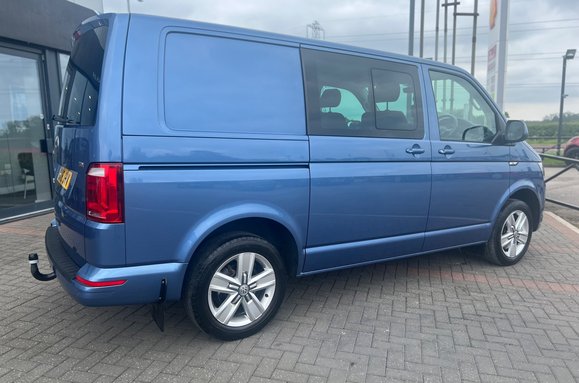 Volkswagen Transporter T32 TDI KOMBI HIGHLINE BMT 11