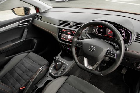 SEAT Ibiza TSI FR SPORT 4