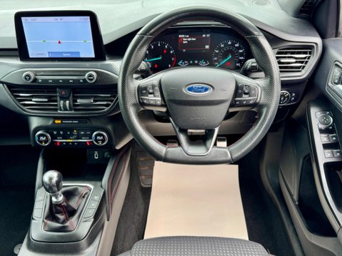 Ford Focus 1.0T EcoBoost ST-Line X Euro 6 (s/s) 5dr 2