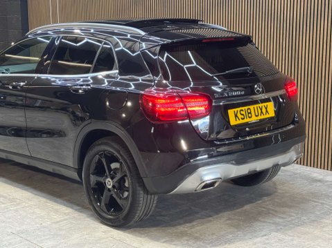Mercedes-Benz GLA 2.1 GLA 200 Sport Premium+ D Auto 5dr 33