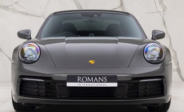 Porsche 911 Carrera S (992) 4